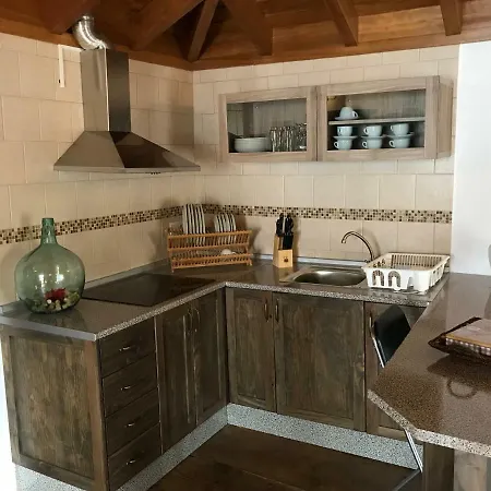 La Trinidad Country house *